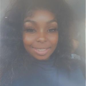 Meet your Posher, Jade